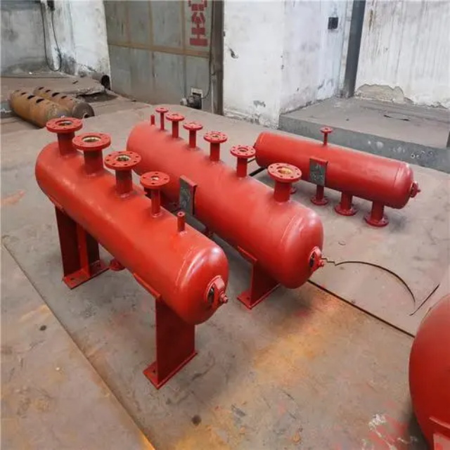仲巴分集水器安装高度